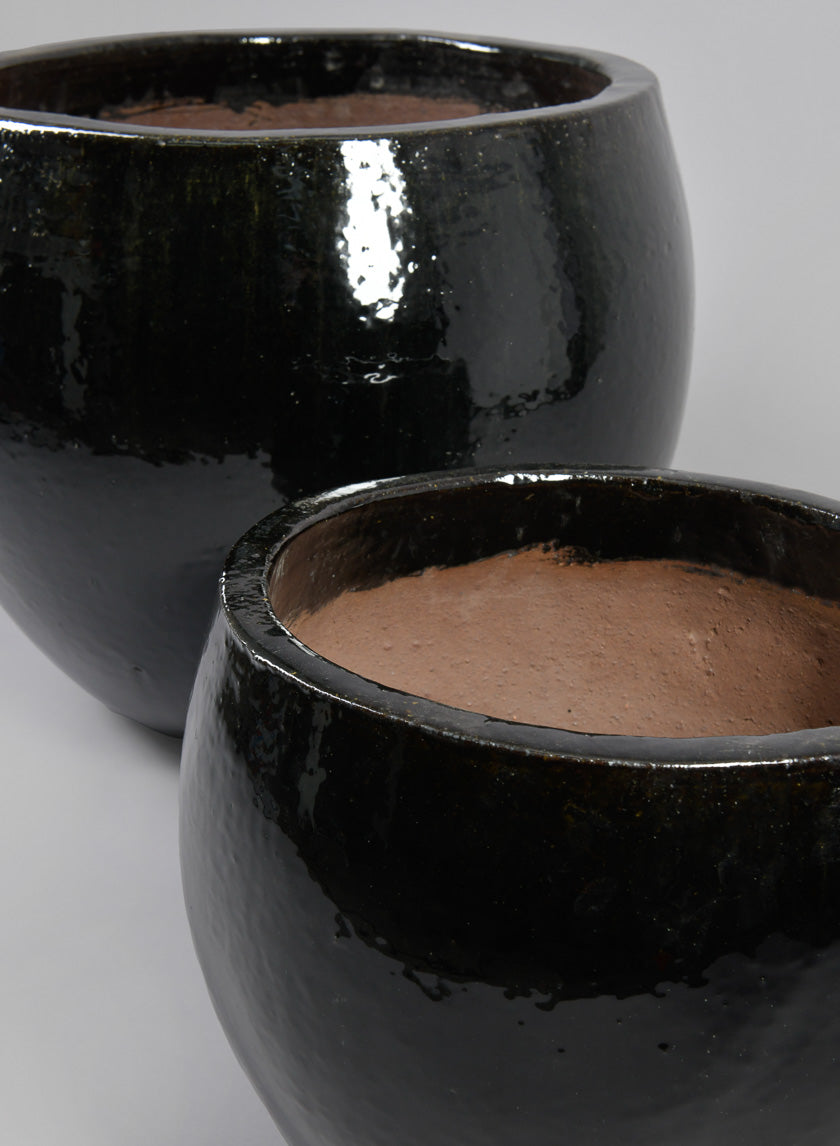 Grand Bowl Clay & Ceramic Planter, Mesquite Black Decor Jamali Garden