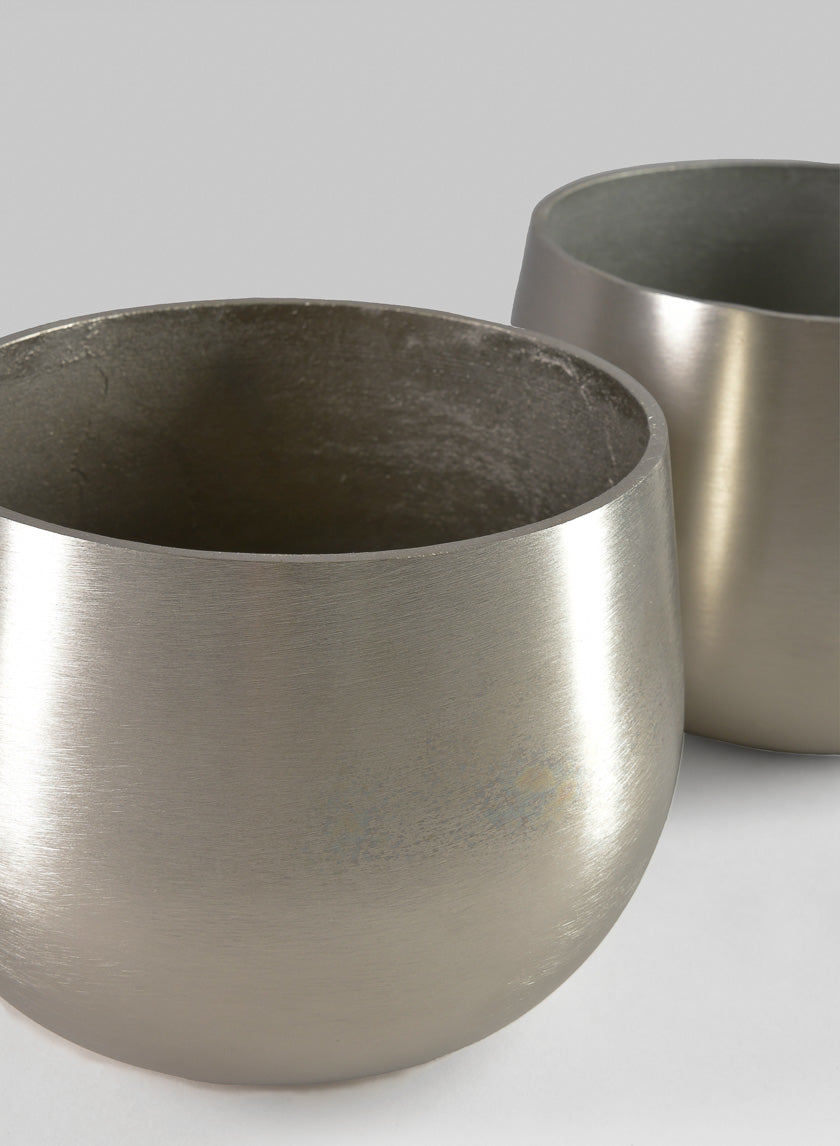 Araami Matte Silver Aluminium Bowl Decor Jamali Garden