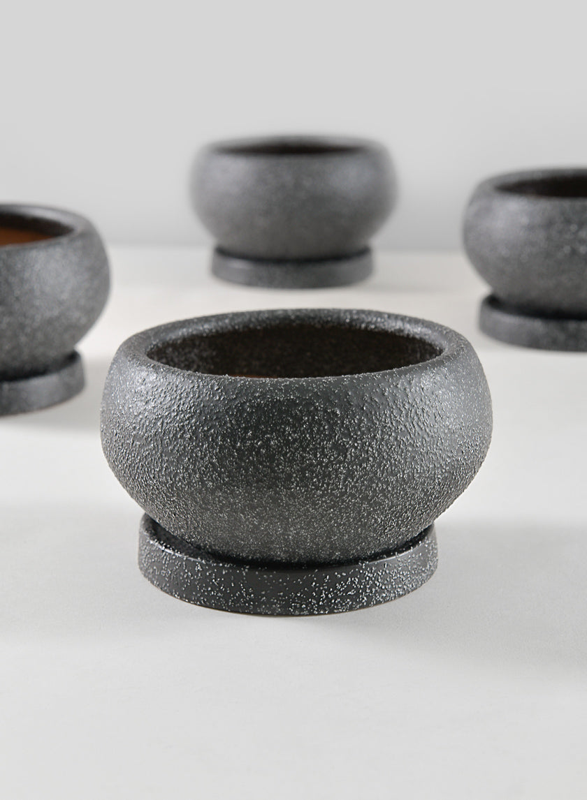 6in Wide Vasteras Sand Black Low Ceramic Pot with Saucer, Set of 2 Decor Jamali Garden