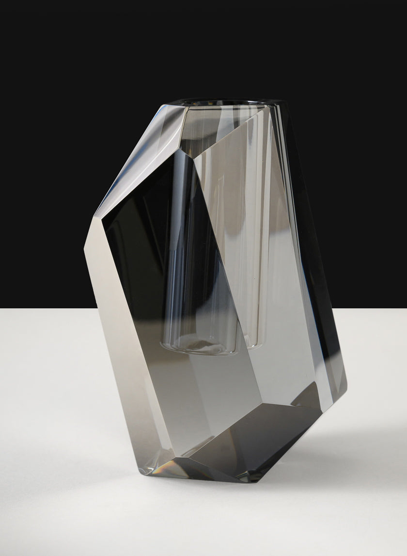 6in Tall Krustallos Luxe Chiseled Crystal Glass Vase Decor Jamali Garden