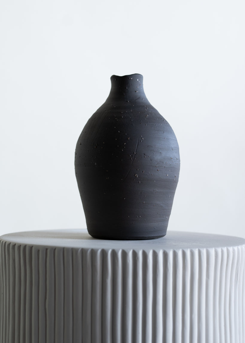 9in Tall Imari Aged Black Artisan Vase Decor Jamali Garden