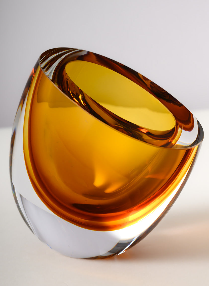 5in Tall Norvege Clear and Amber Glow Hand blown Artiste Glass Vase Decor Jamali Garden