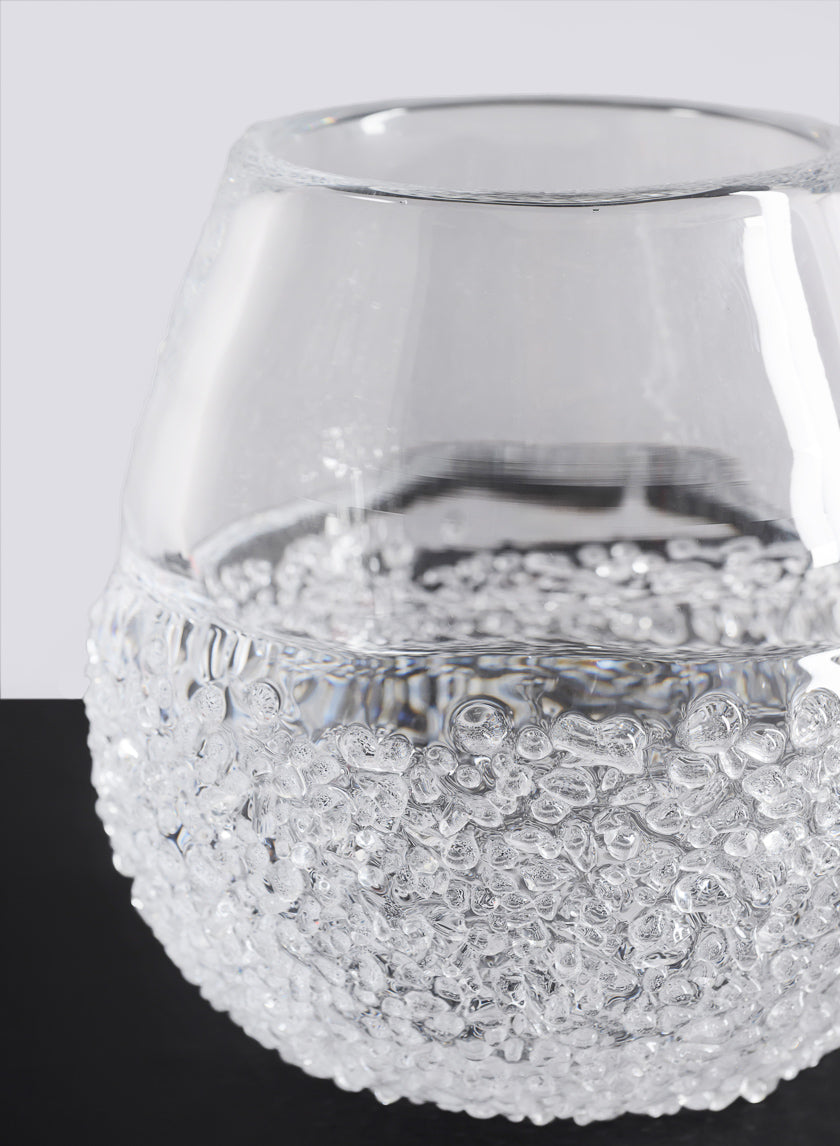6.25in Tall Winterthur Ice Look Hand Blown Crystal Glass Vase Decor Jamali Garden