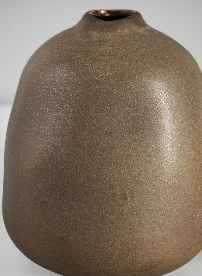 7.5in Tall Atelier Nature Tan Ceramic Vase Decor Jamali Garden