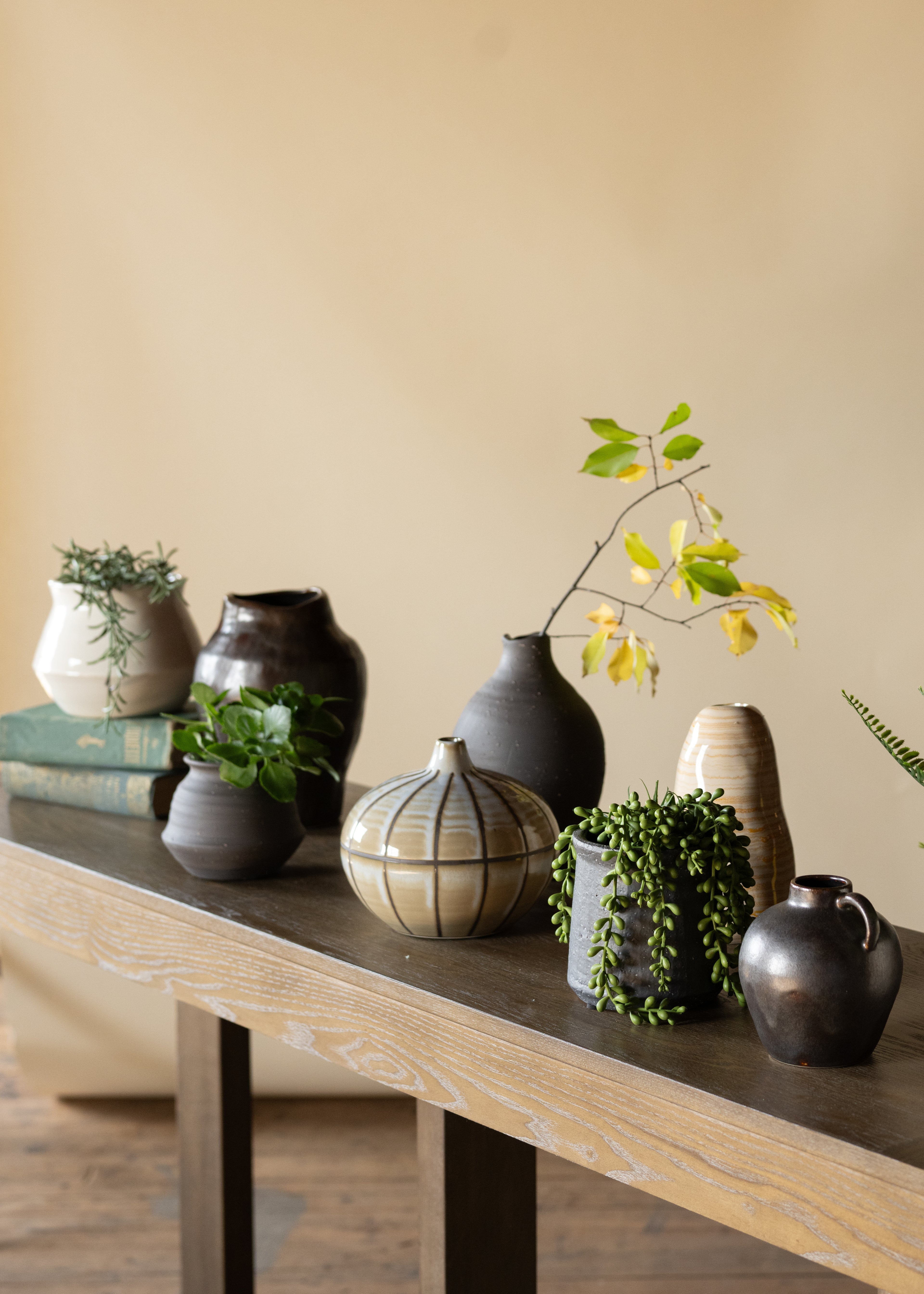 7in Wide Izushi Handcrafted Deco Vase Decor Jamali Garden