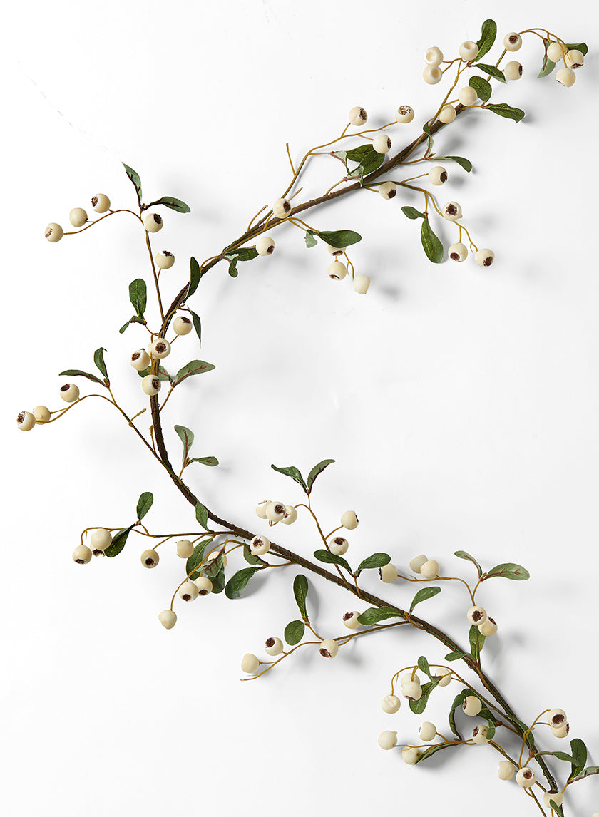5ft Long White Berry Garland, Case of 4 Decor Jamali Garden