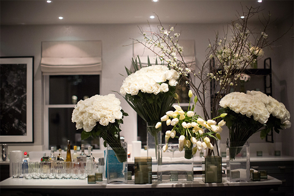 A grand display of white flowers for the bar.
