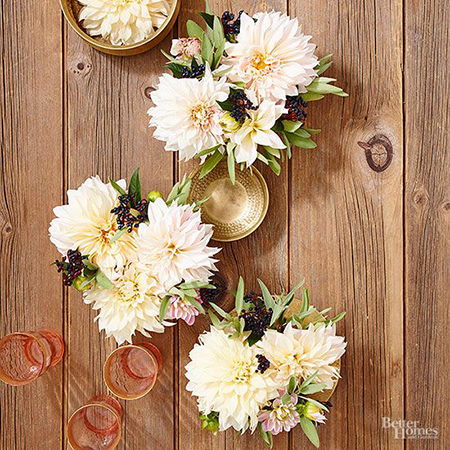 7. Blooms in bowls. (via Better Homes and Gardens)
