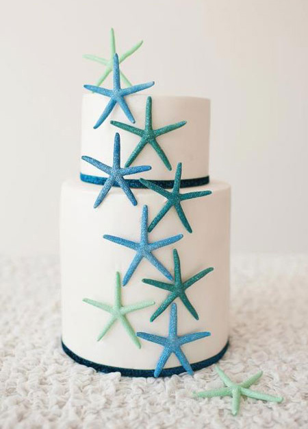 Starfish Wedding Cake. (via BRIDES)