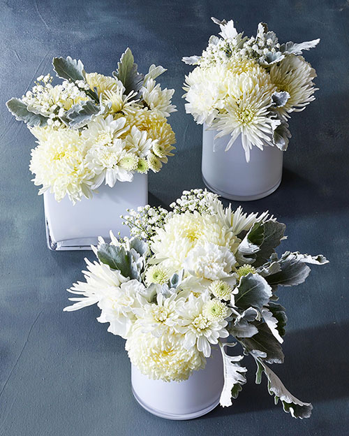 white flower wedding centerpieces with chrysanthemums