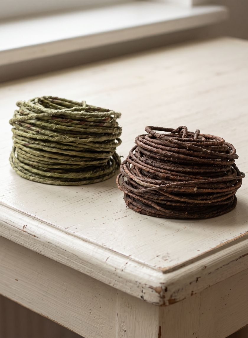 OASIS Green &amp; Brown Rustic Wire Decor Jamali Garden