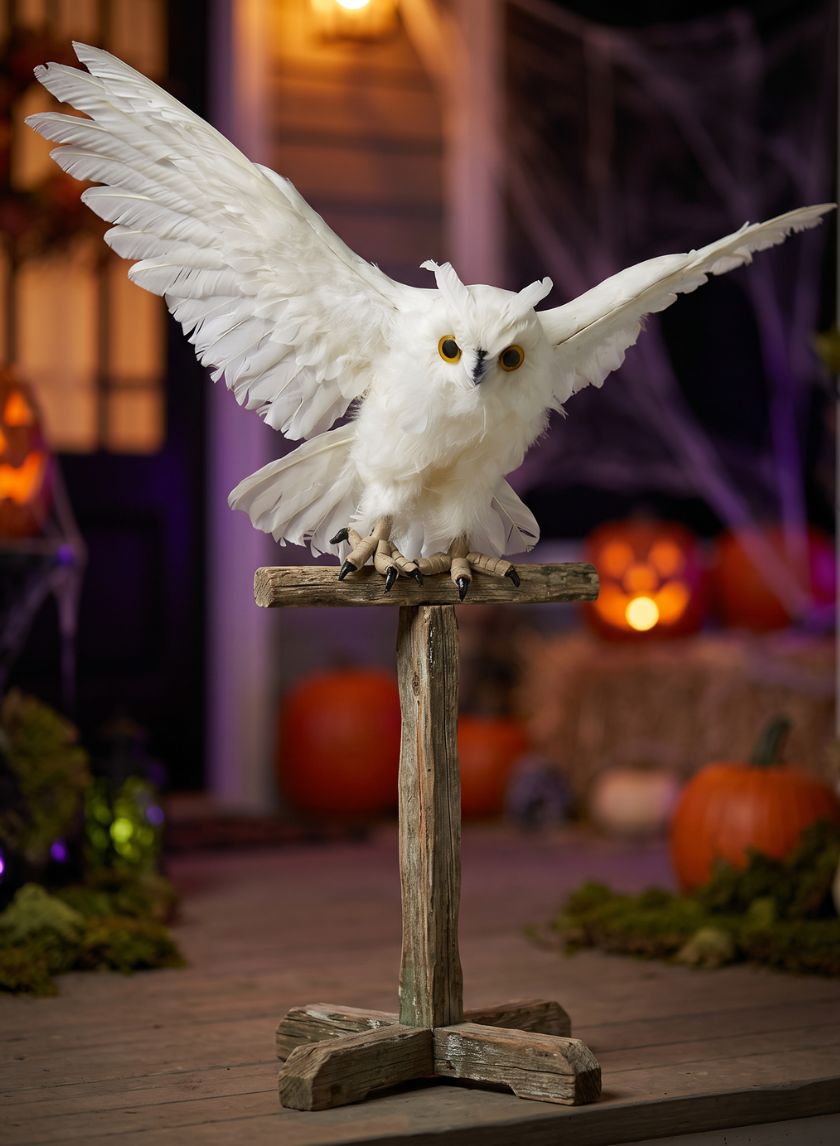 18in Long Flying White Owl