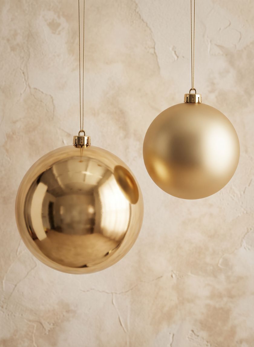 7.75in Round Shiny Gold Plastic Ornament Ball (200mm) Decor Jamali Garden