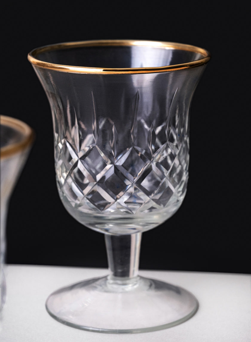 5.5in Tall Versailles Goblet Gold Rim Mini Glass Urn, Set of 4 Decor Jamali Garden