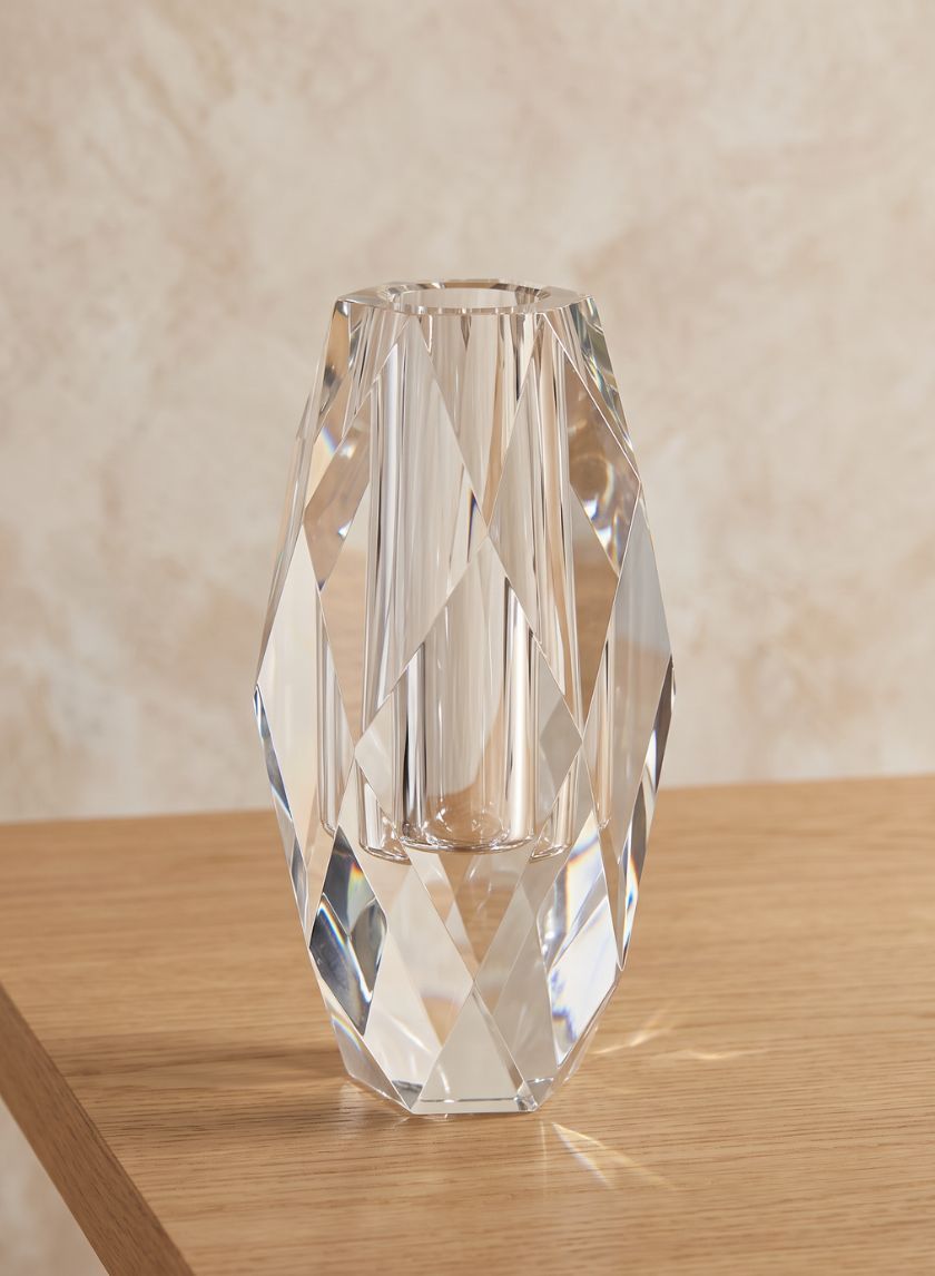 9.5in Tall Diamond Cut Crystal Glass Vase Decor Jamali Garden