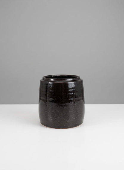 5.5in Tall Toulouse Black Cachepot