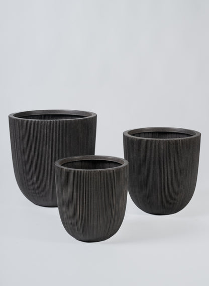 Sierra Aged Black Real Look PVC Planter Decor Jamali Garden