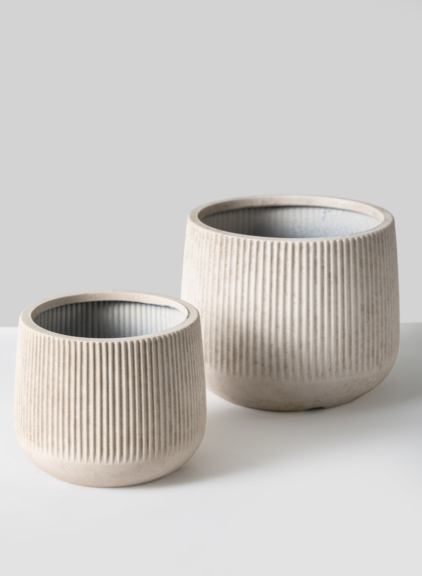 Romano Aged White Real Look PVC Rigded Planter Decor Jamali Garden