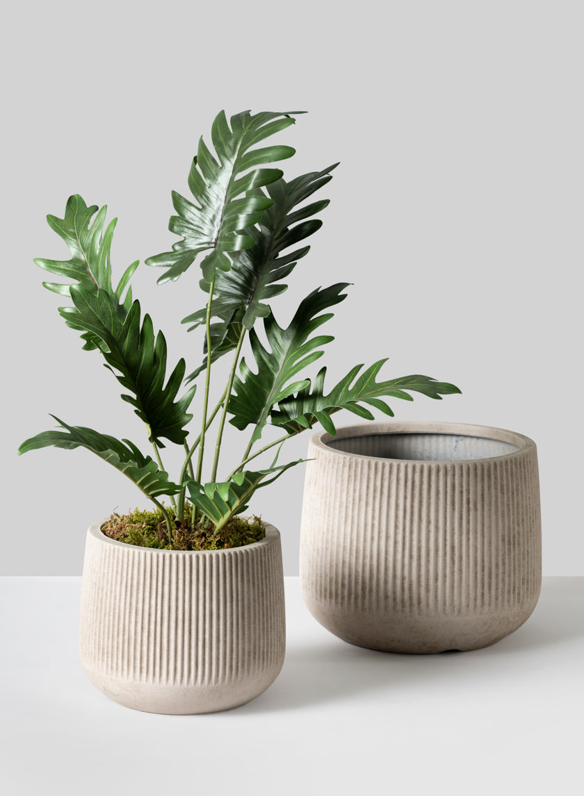 Romano Aged White Real Look PVC Rigded Planter Decor Jamali Garden