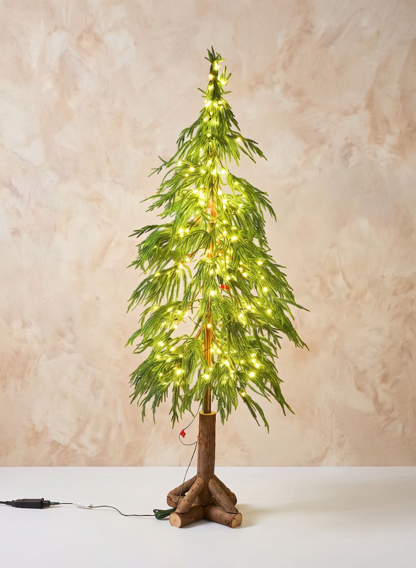 60in Tall Warm White Pre-Lit Christmas Tree (300 Lights) Decor Jamali Garden