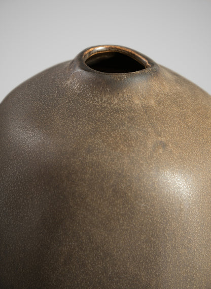 7.5in Tall Atelier Nature Tan Ceramic Vase Decor Jamali Garden