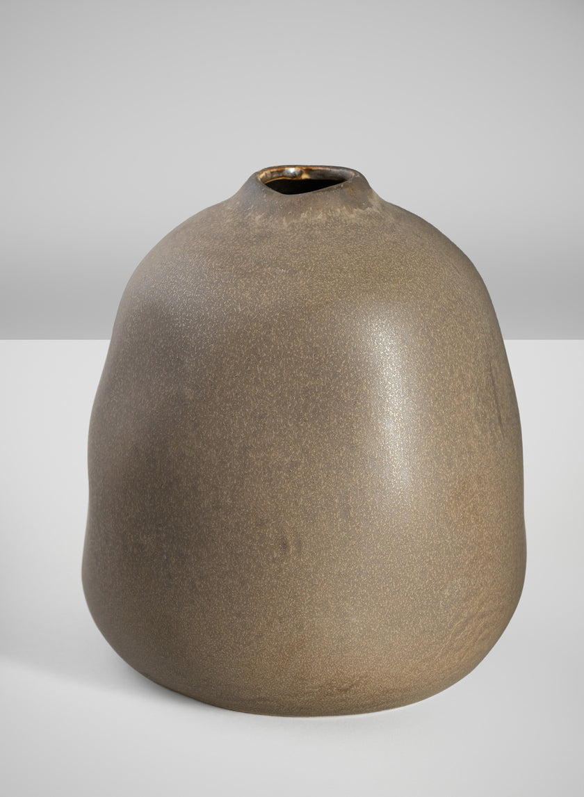 7.5in Tall Atelier Nature Tan Ceramic Vase Decor Jamali Garden