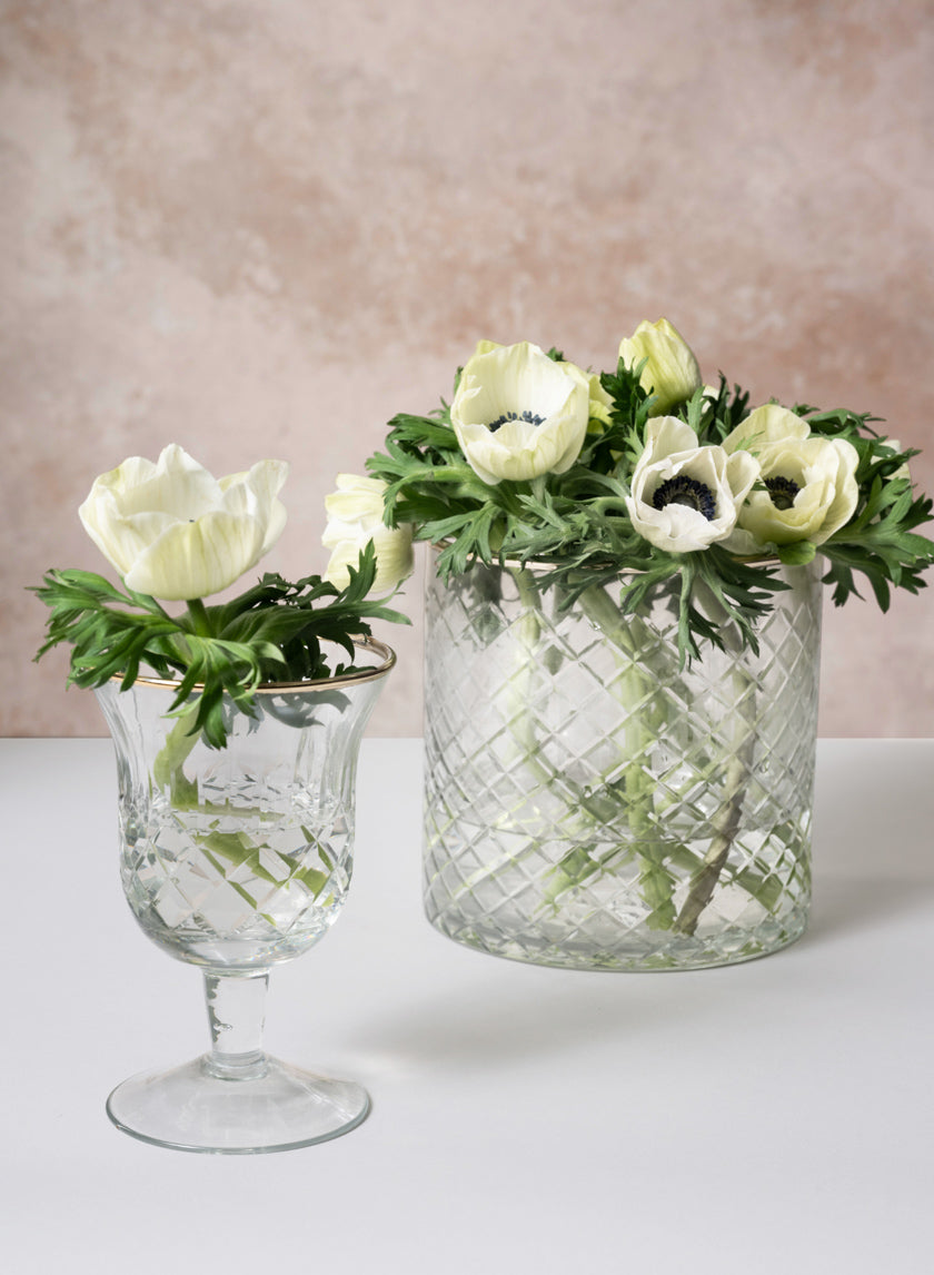 5.5in Tall Versailles Goblet Gold Rim Mini Glass Urn, Set of 4 Decor Jamali Garden