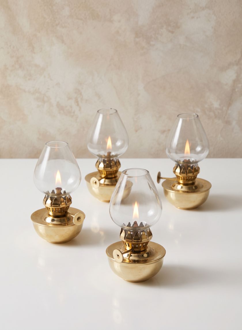 4.5in Tall Heritage Brass Oil Lamp, Mini, Set of 4 Decor Jamali Garden