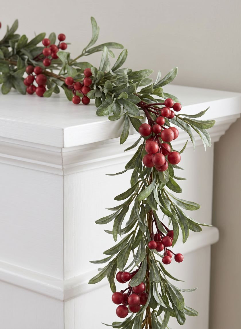 61in Long Green Leaf &amp; Red Berry Garland Decor Jamali Garden