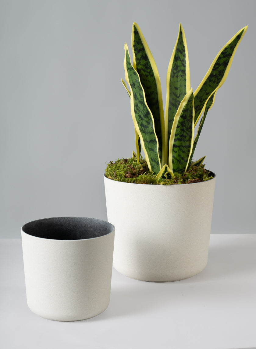 Jardin White Plastic Pot Decor Jamali Garden