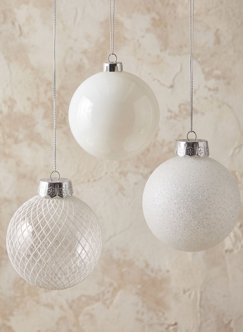 5in Round White Plastic Ornament Assortment, Set of 6 Decor Jamali Garden