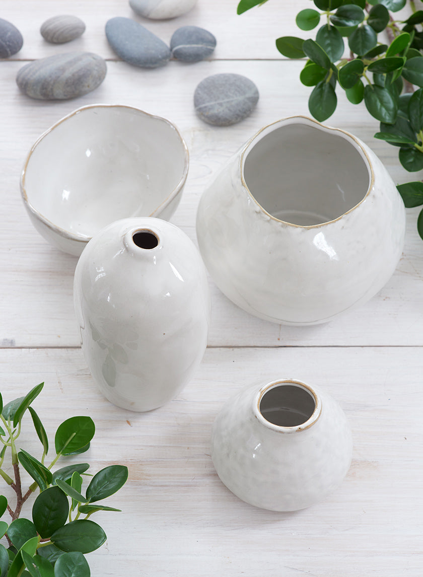 5 1/2in White Glazed Potter&
